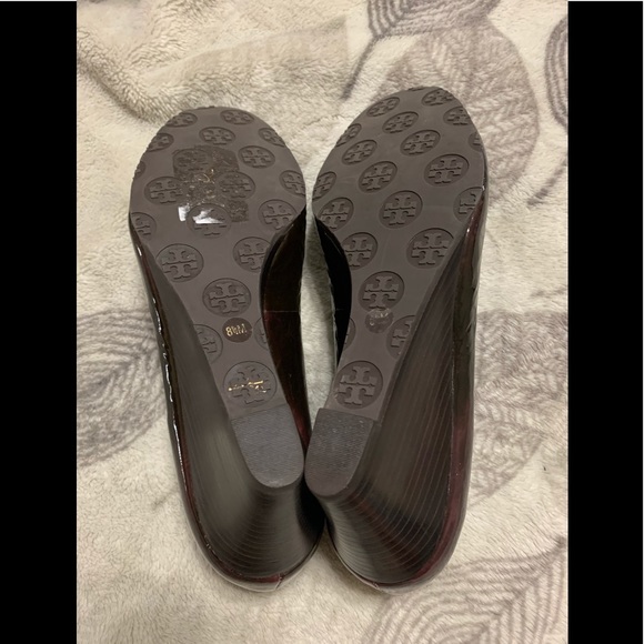 SOLD! Authentic Tory Burch Wedges - Picture 6 of 8